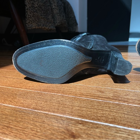 Vintage Nine West Black Suede Knee-High Boots with Fringe festival size 8 - Picture 8 of 12